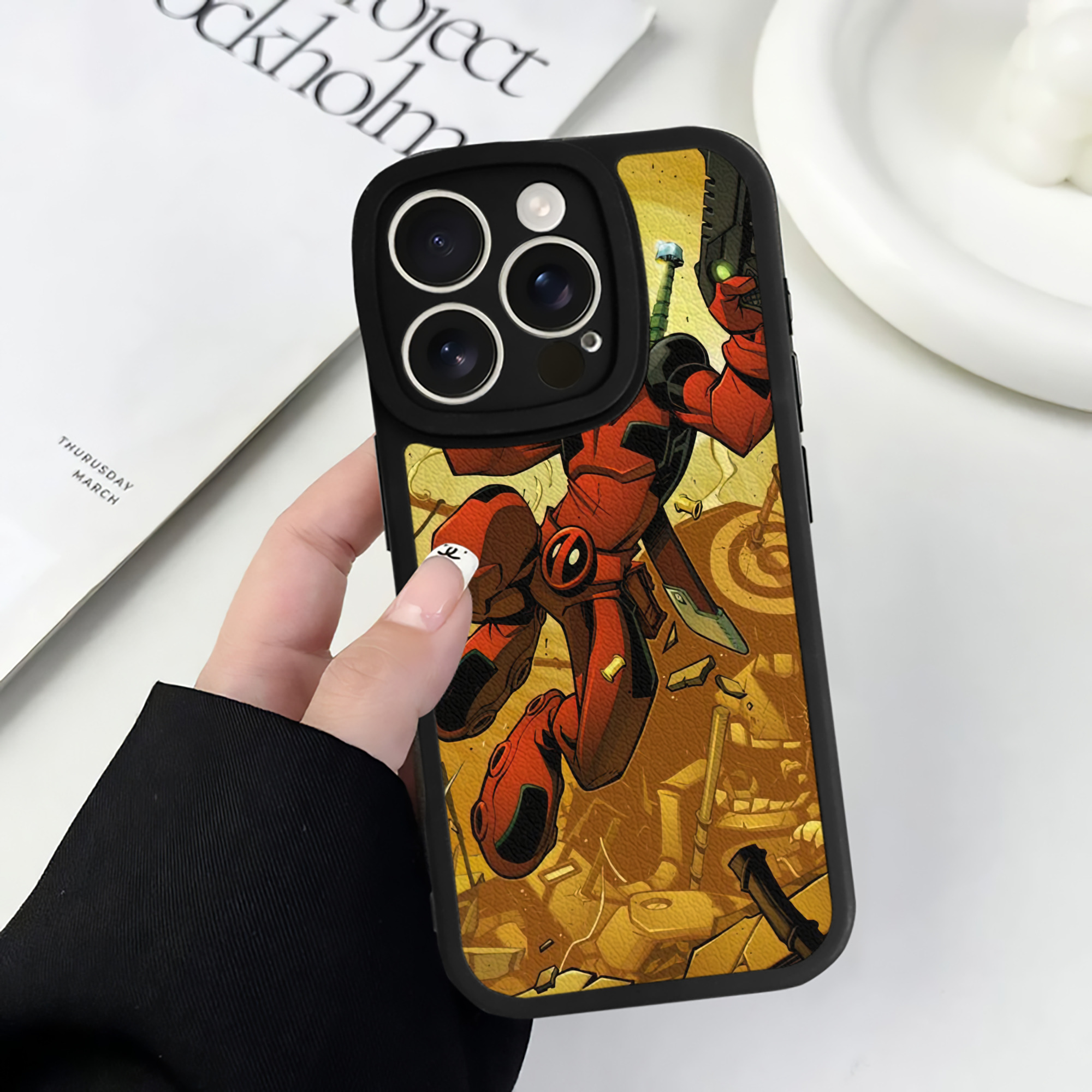 （画像用） Deadpool デッドプール 【iPhone 16シリーズ対応】シリコンスマホケース（レザー調） 材質：シリコン